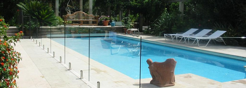 Swimming pool landscaping 5